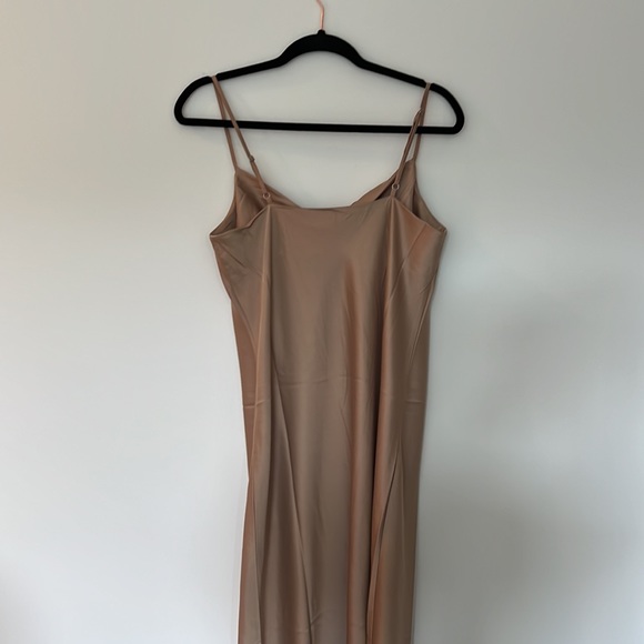 NWT Banana Republic Satin Slip Dress - Picture 5 of 8